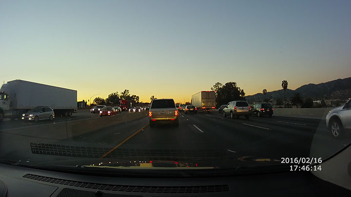 Brigele DR 4100 G dash cam sample shot - evening highway Southern California
